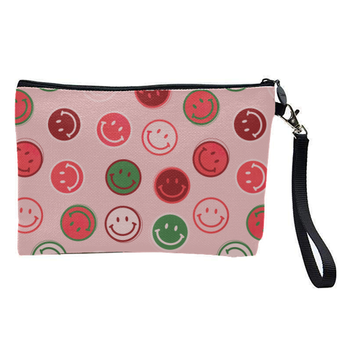 Smiley faces makeup bag by Art Wow artist Ania Wieclaw